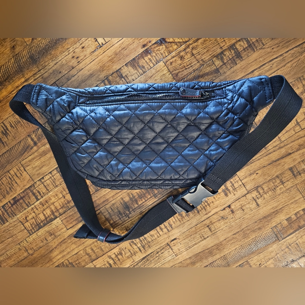 MZ Wallace  Metro Bag (Small) - Picture 3 of 5